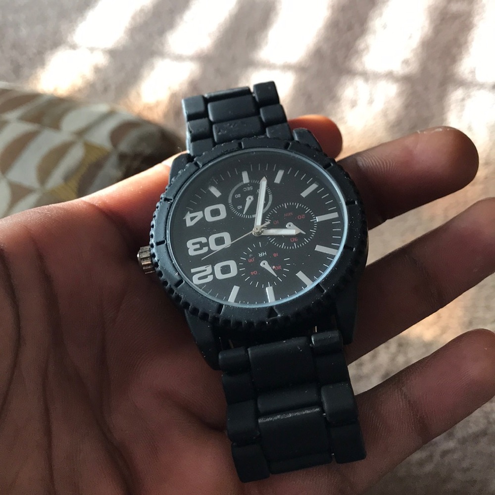 Watch - Picture 2 of 2